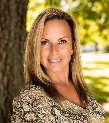 Portrait of Michelle Sotak, REALTOR®.